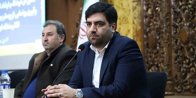 رونمایی از پوستر بیست و هشتمین جشنواره تئاتر منطقهای سهند رونمایی از پوستر بیست و هشتمین جشنواره تئاتر منطقهای سهند